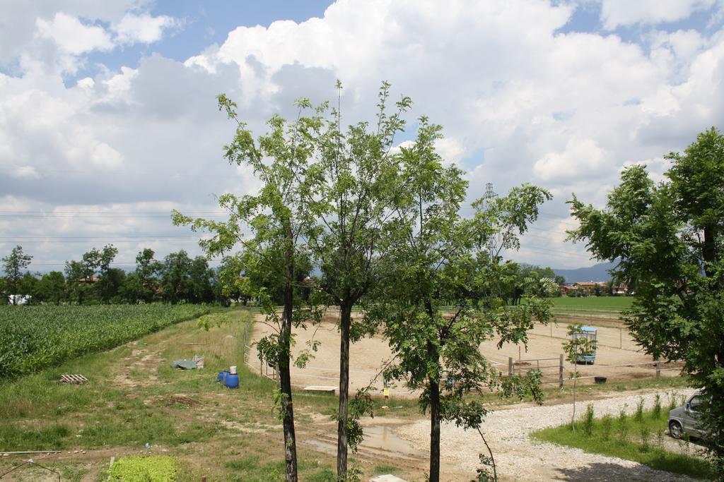 Agriturismo I Due Merli Hotel Zanica Exterior photo